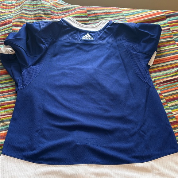 NHL Tampa Bay Lightning Blue and White Adidas jersey with fighter strap size 52 - Picture 15 of 16